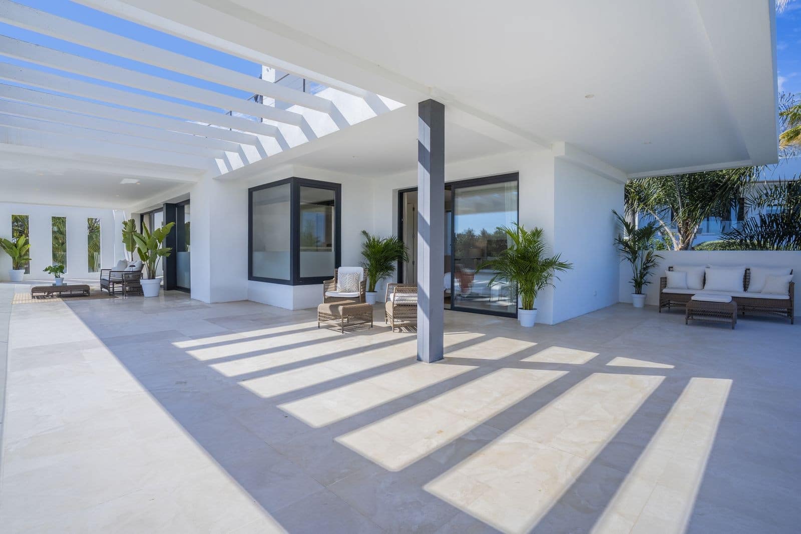 5 makuuhuone Huvila myytävänä paikassa Marbella mukana uima-altaan 
autotalli - 5 995 000 € (Ref: 9891978)