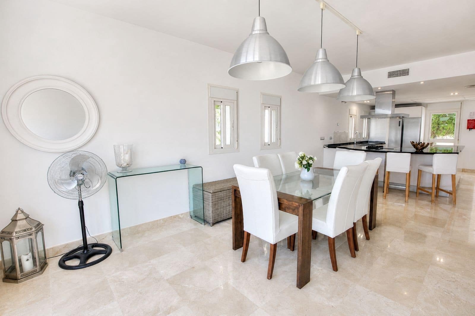 4 soverom Villa til salgs i Mijas Costa med svømmebasseng garasje - € 1 100 000 (Ref: 9894136)