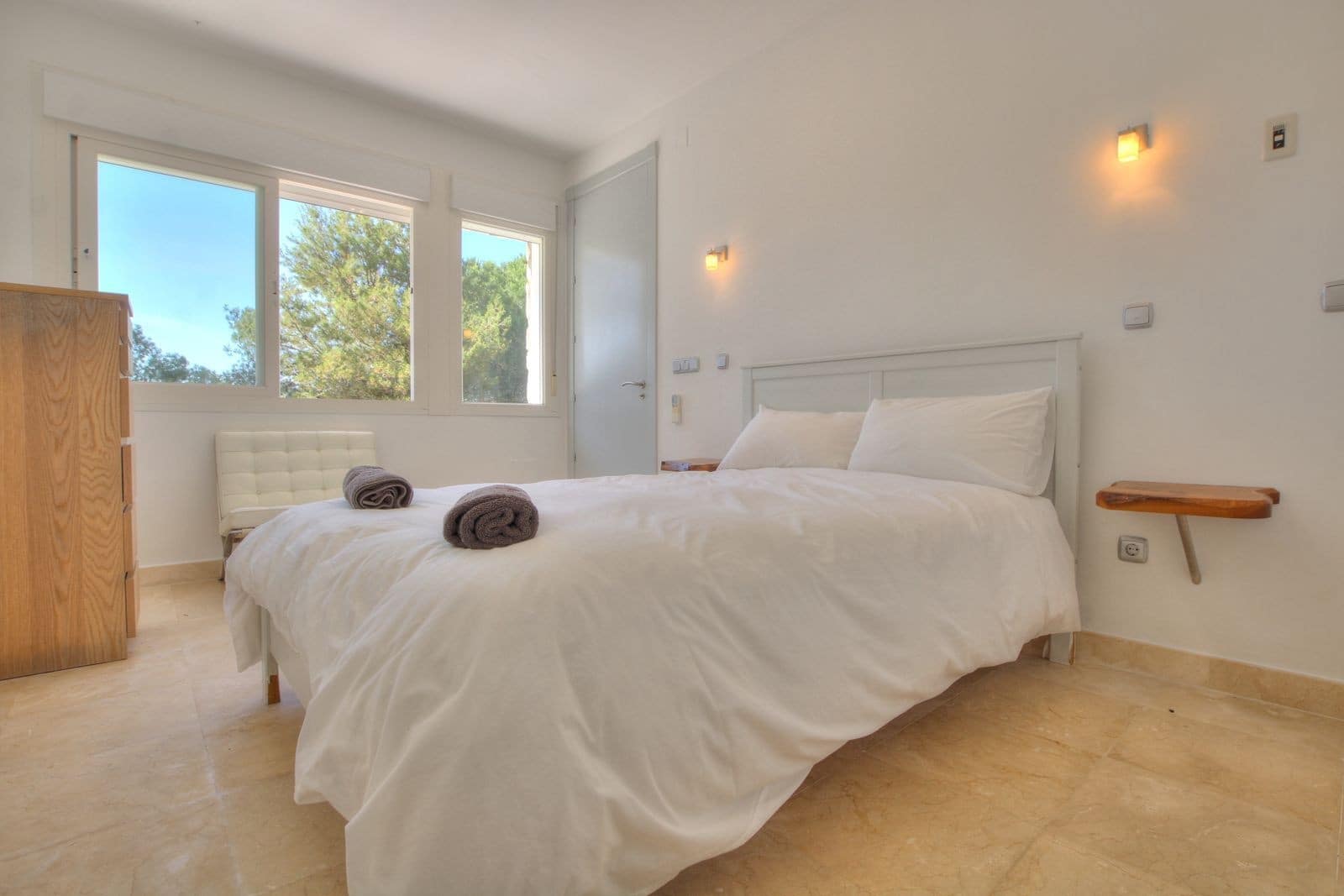 4 soverom Villa til salgs i Mijas Costa med svømmebasseng garasje - € 1 100 000 (Ref: 9894136)