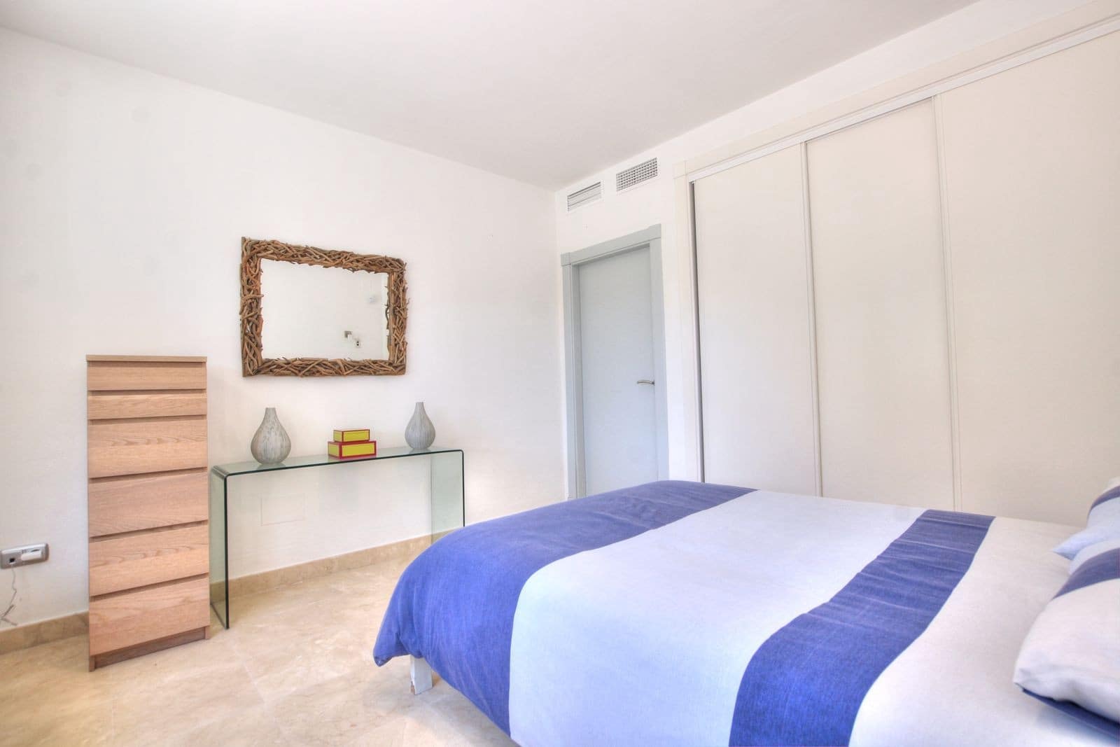 4 soverom Villa til salgs i Mijas Costa med svømmebasseng garasje - € 1 100 000 (Ref: 9894136)