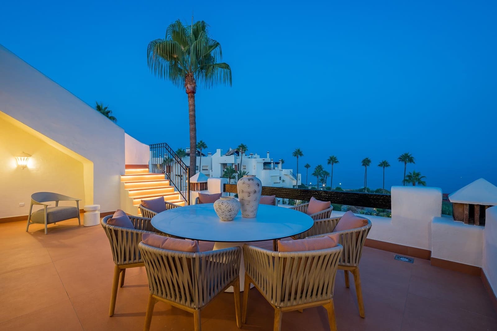 3 bedroom Penthouse for sale in New Golden Mile with pool garage - € 2,995,000 (Ref: 9904284)