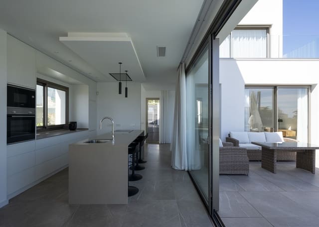 Chalet de 5 habitaciones en El Chaparral, Mijas en venta con piscina garaje - 2.275.000 € (Ref: 9904286)