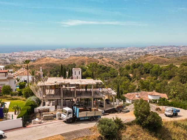 4 slaapkamer Villa te koop in Mijas met zwembad garage - € 2.395.000 (Ref: 9915497)