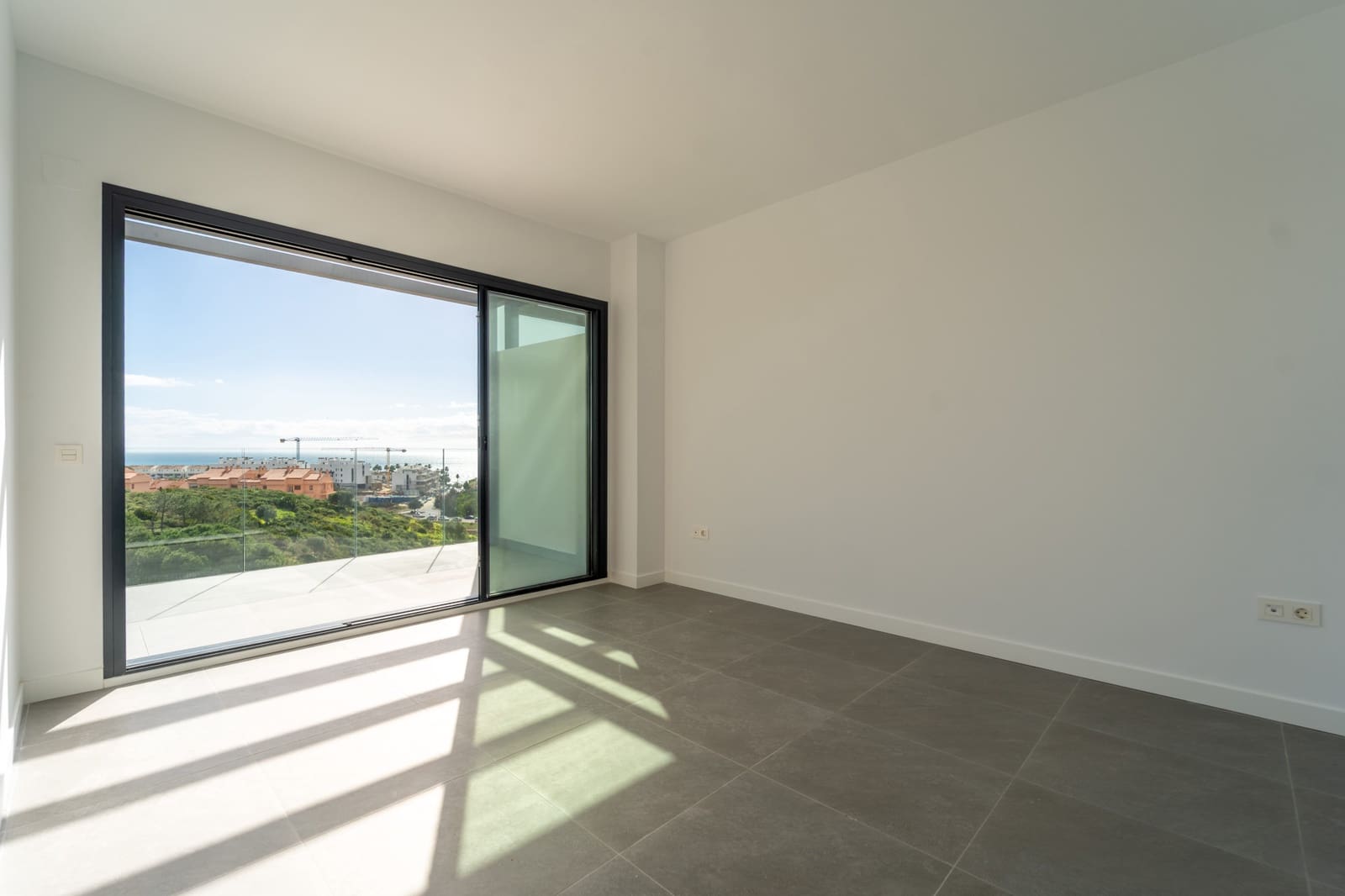 2 Zimmer Apartment zu verkaufen in Mijas Costa mit Pool Garage - 479.000 € (Ref: 9915503)