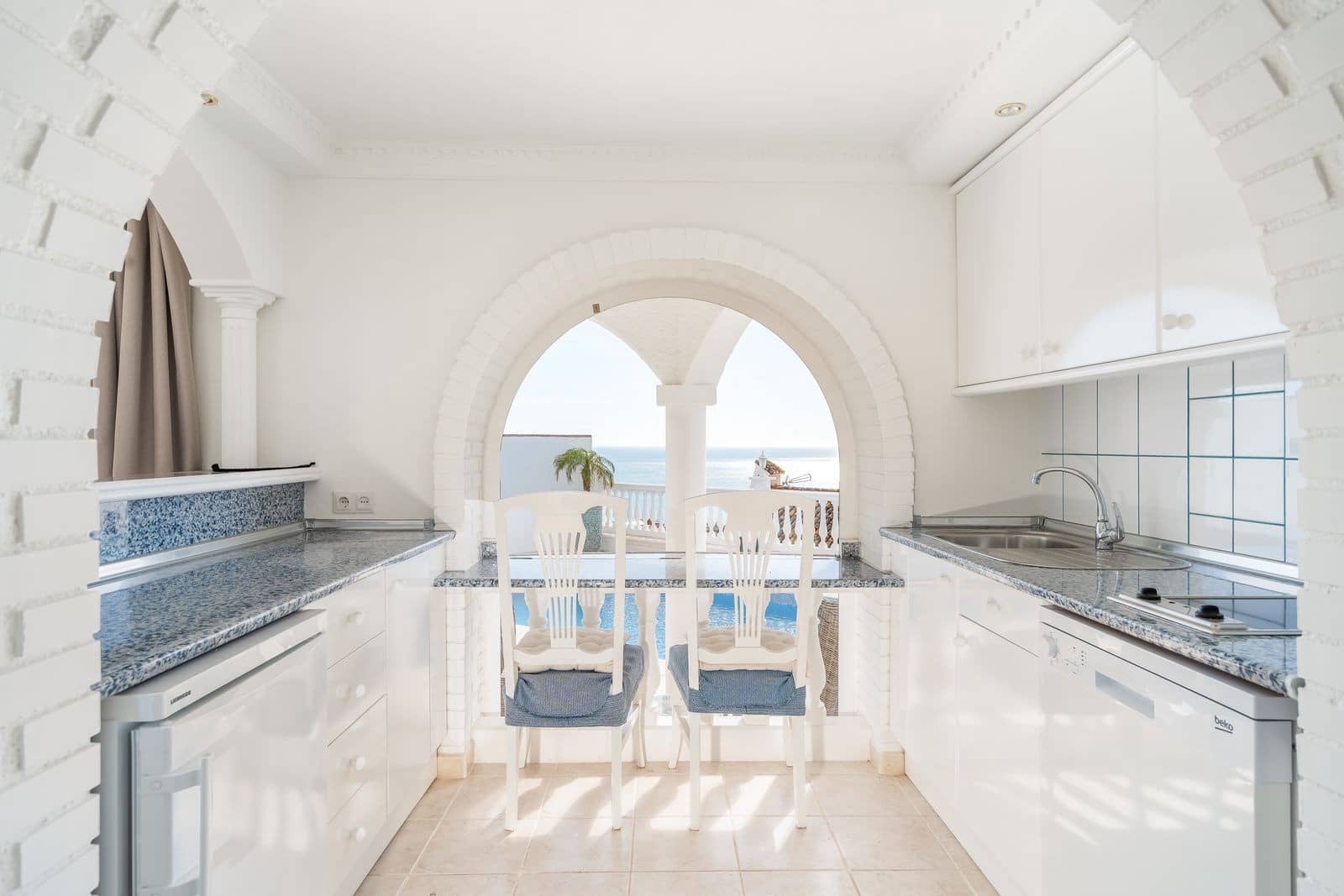 4 slaapkamer Villa te koop in La Capellania met zwembad garage - € 1.225.000 (Ref: 9920122)