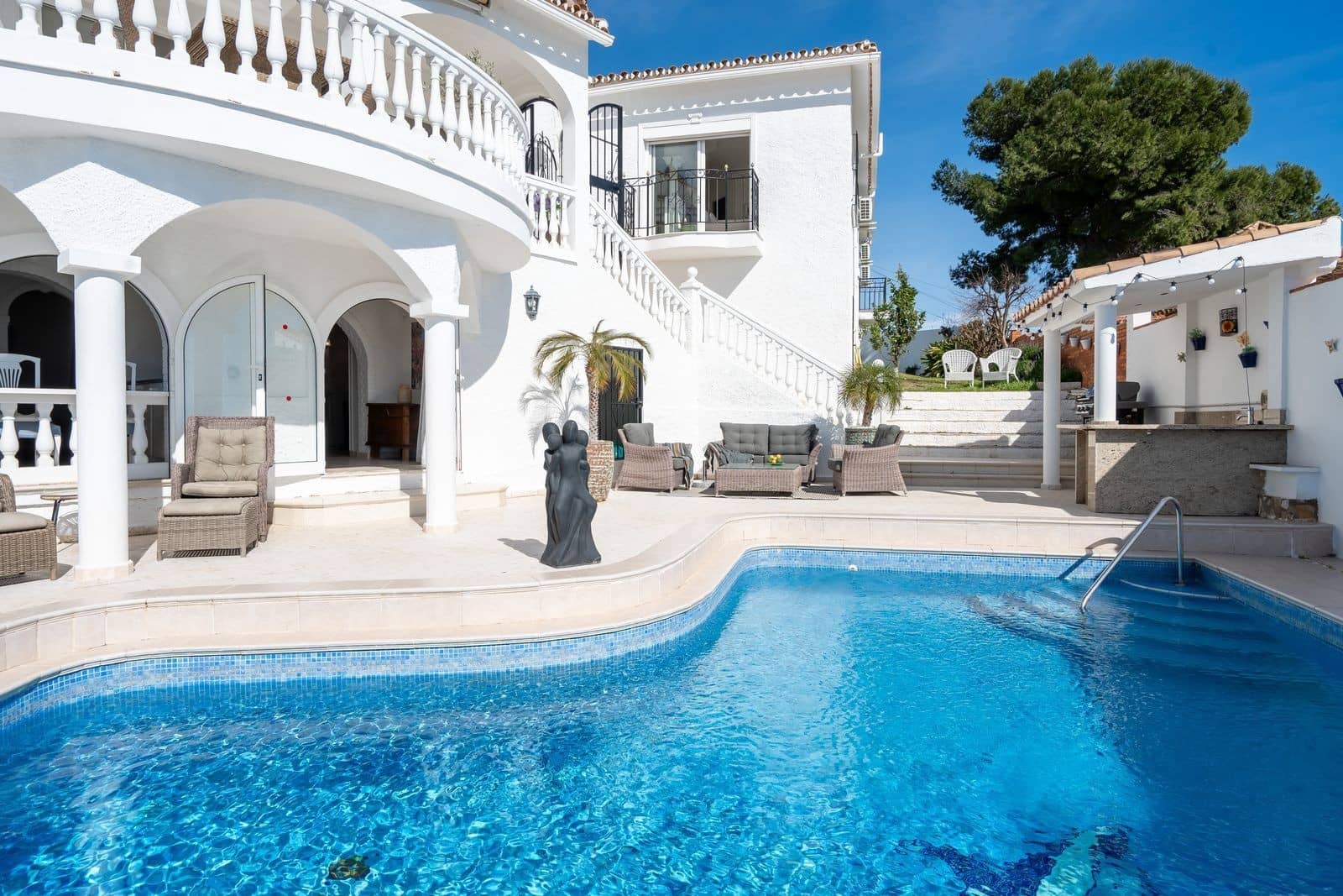 4 slaapkamer Villa te koop in La Capellania met zwembad garage - € 1.225.000 (Ref: 9920122)