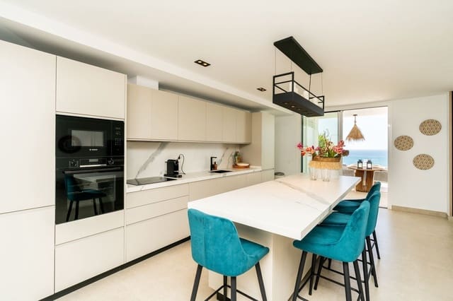 3 quarto Apartamento para venda em Torrequebrada, Benalmádena com piscina garagem - 1 169 000 € (Ref: 9920125)