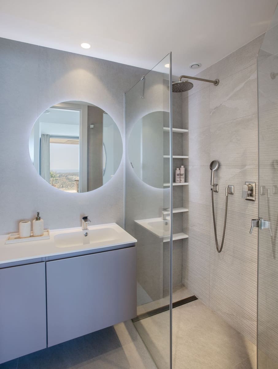 2 chambre Penthouse à vendre à Benahavis avec piscine garage - 1 950 000 € (Ref: 9920131)