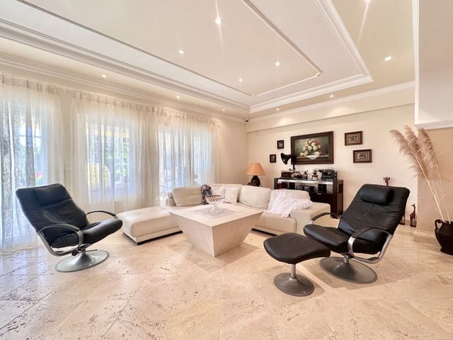 6 chambre Villa/Maison à vendre à Marbella avec piscine garage - 3 360 000 € (Ref: 9920132)