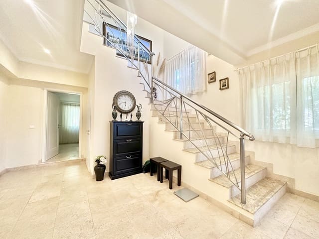 6 chambre Villa/Maison à vendre à Marbella avec piscine garage - 3 360 000 € (Ref: 9920132)