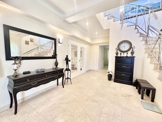 6 chambre Villa/Maison à vendre à Marbella avec piscine garage - 3 360 000 € (Ref: 9920132)