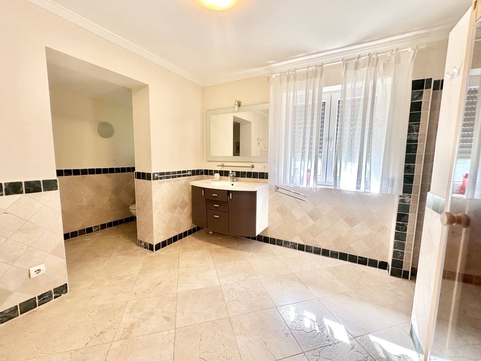 6 chambre Villa/Maison à vendre à Marbella avec piscine garage - 3 360 000 € (Ref: 9920132)