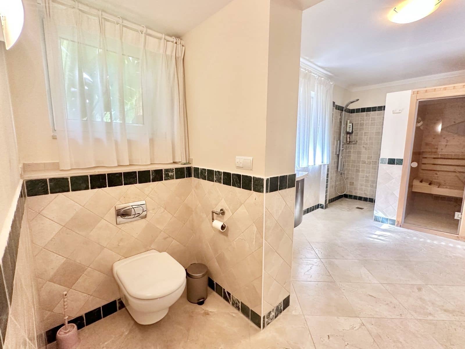 6 chambre Villa/Maison à vendre à Marbella avec piscine garage - 3 360 000 € (Ref: 9920132)