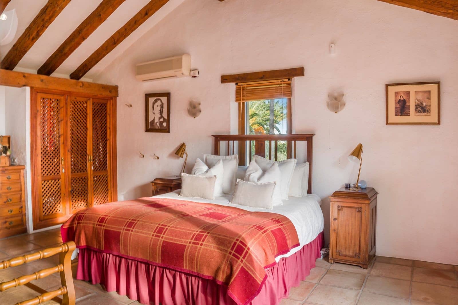 Chalet de 5 habitaciones en Estepona en venta con piscina garaje - 1.600.000 € (Ref: 9920133)