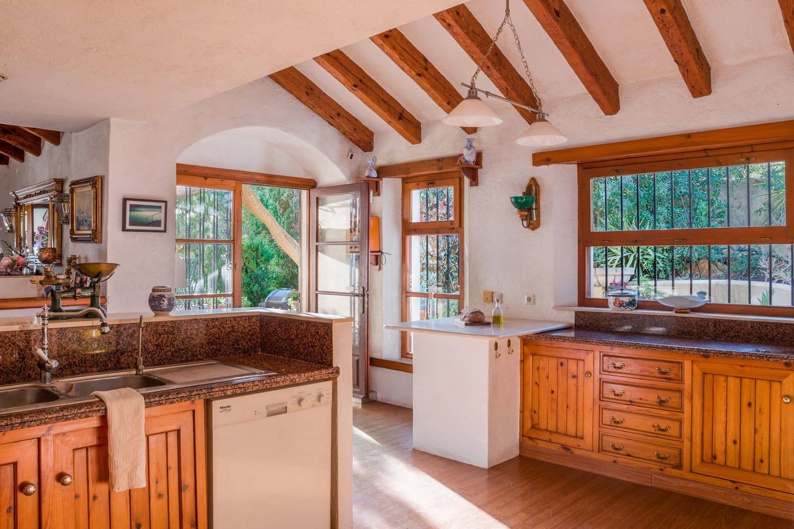 Chalet de 5 habitaciones en Estepona en venta con piscina garaje - 1.600.000 € (Ref: 9920133)