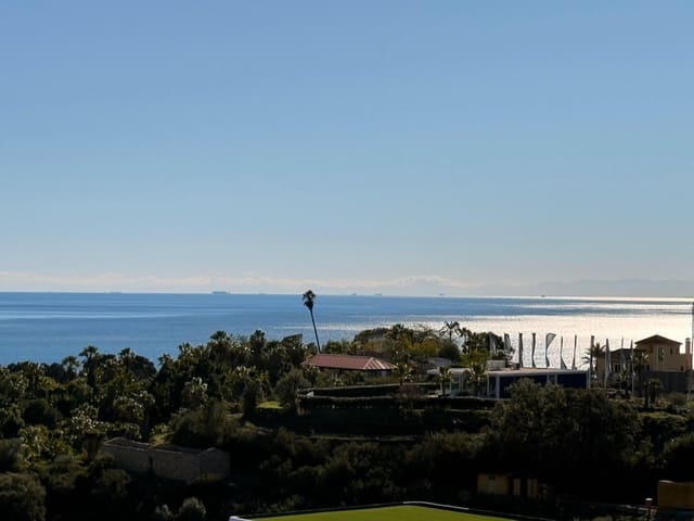3 Zimmer Apartment zu verkaufen in New Golden Mile, Estepona mit Pool Garage - 940.000 € (Ref: 9920134)