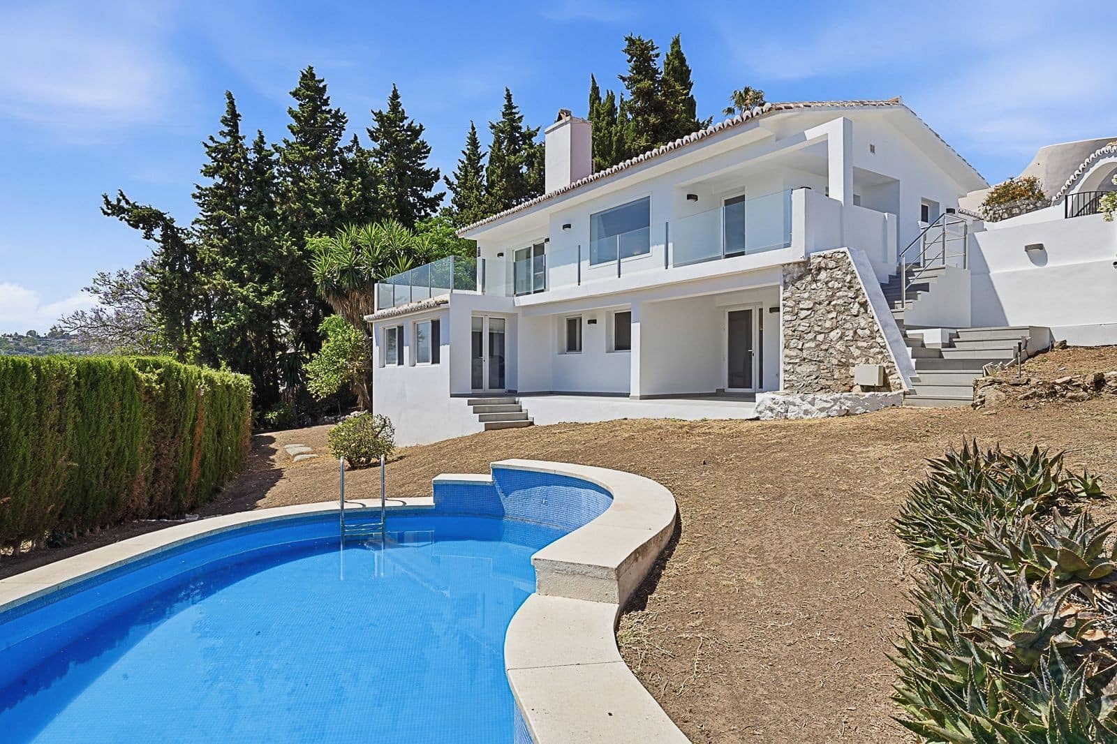 3 soverom Villa til salgs i Mijas med svømmebasseng garasje - € 1 450 000 (Ref: 9920135)