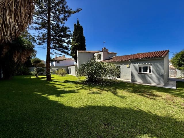 4 chambre Villa/Maison à vendre à Marbella avec piscine garage - 1 725 000 € (Ref: 9921952)