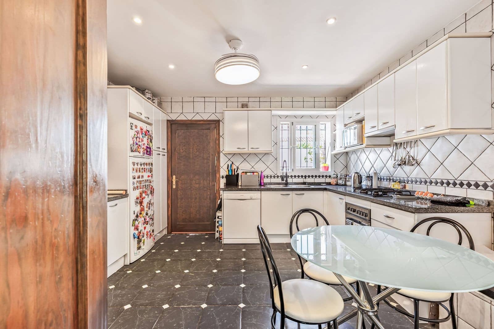 4 camera da letto Villa in vendita in Estepona con piscina garage - 2.495.000 € (Rif: 9924322)