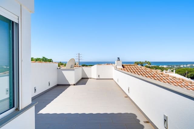 4 chambre Villa/Maison à vendre à Marbella avec piscine garage - 1 750 000 € (Ref: 9924323)