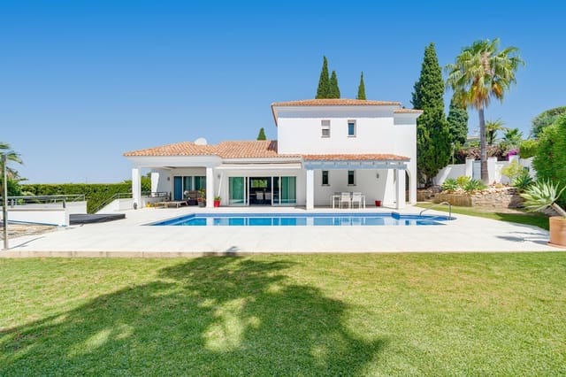 4 chambre Villa/Maison à vendre à Marbella avec piscine garage - 1 750 000 € (Ref: 9924323)