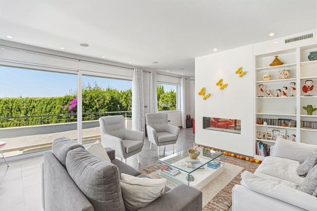 4 chambre Villa/Maison à vendre à Marbella avec piscine garage - 1 750 000 € (Ref: 9924323)