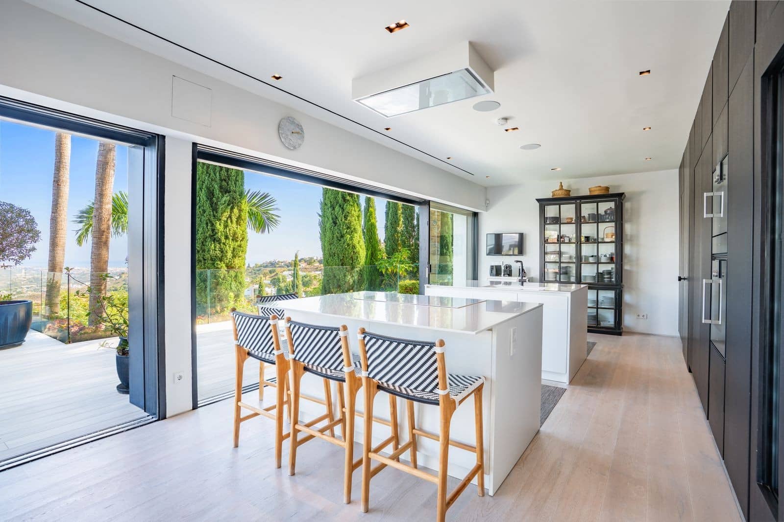 6 sovrum Villa till salu i Marbella med pool garage - 3 950 000 € (Ref: 9924325)