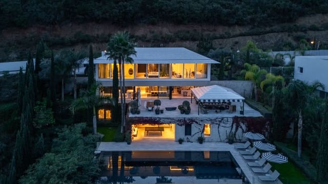 6 sovrum Villa till salu i Marbella med pool garage - 3 950 000 € (Ref: 9924325)