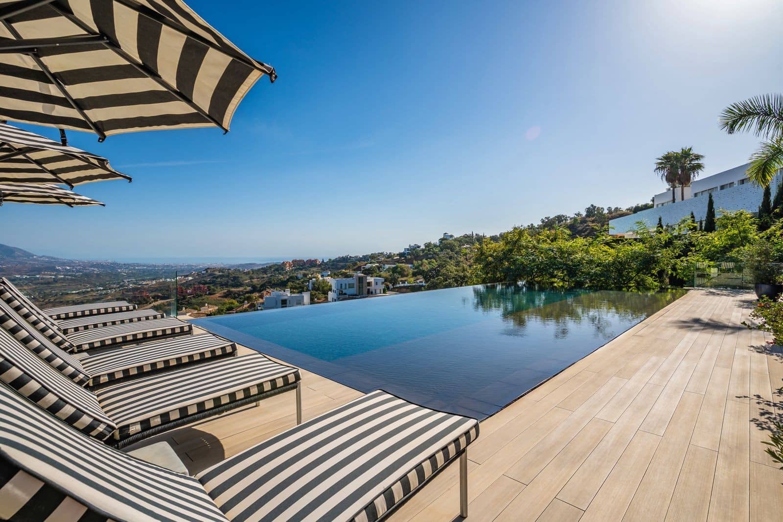 6 sovrum Villa till salu i Marbella med pool garage - 3 950 000 € (Ref: 9924325)