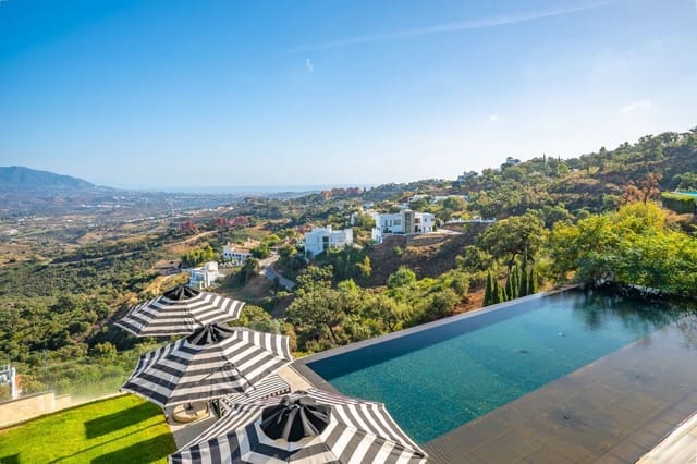 6 sovrum Villa till salu i Marbella med pool garage - 3 950 000 € (Ref: 9924325)