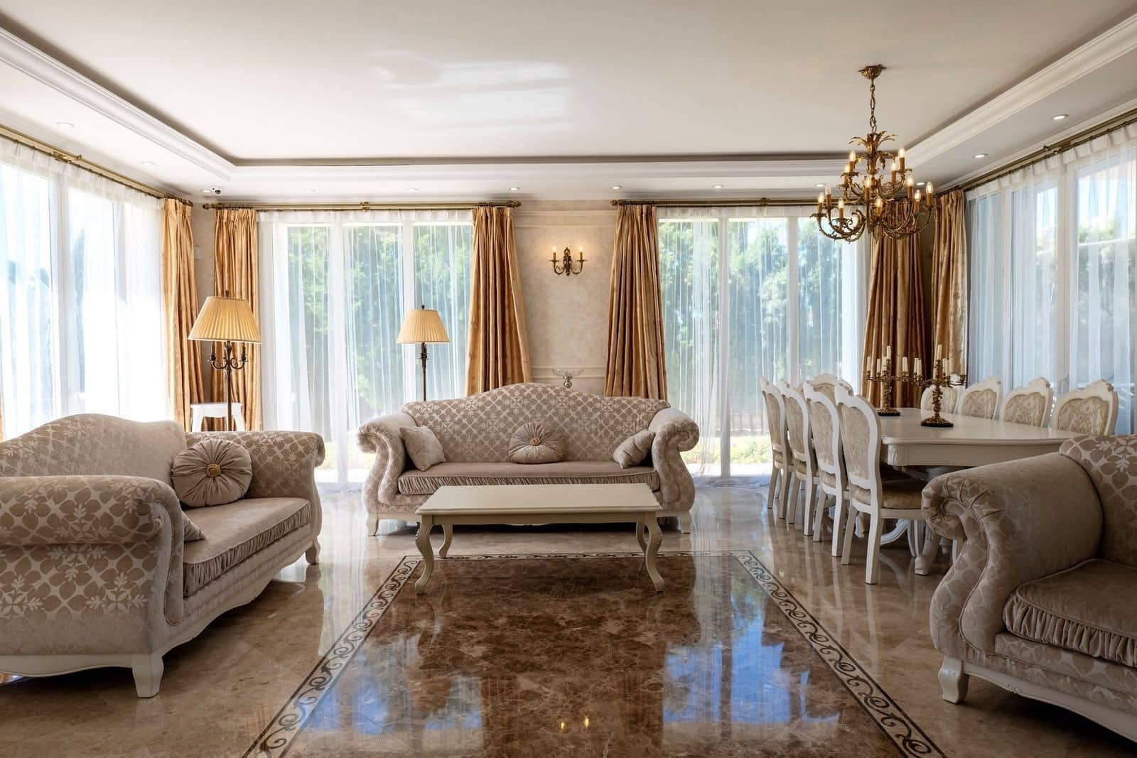 4 sypialnia Willa na sprzedaż w Marbella z basenem garażem - 3 790 000 € (Ref: 9924326)