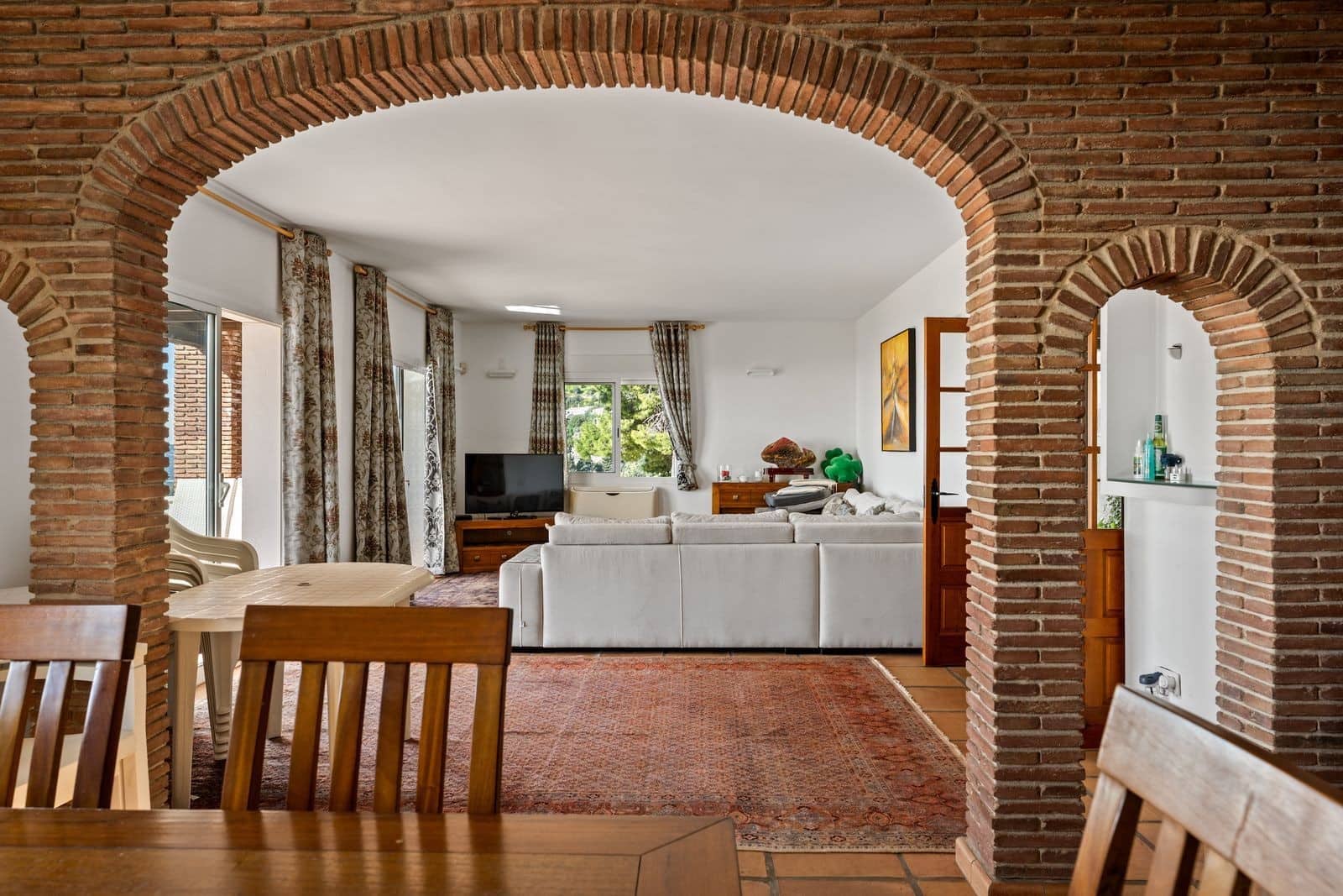 3 bedroom Villa for sale in Mijas with pool garage - € 1,460,000 (Ref: 9924327)