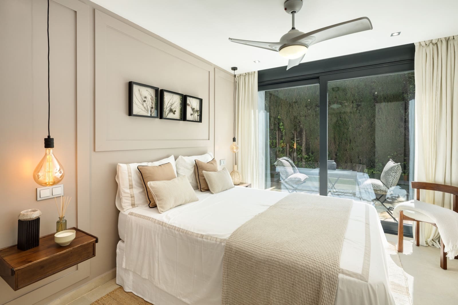 5 bedroom Villa for sale in Nueva Andalucia with pool garage - € 3,950,000 (Ref: 9927072)