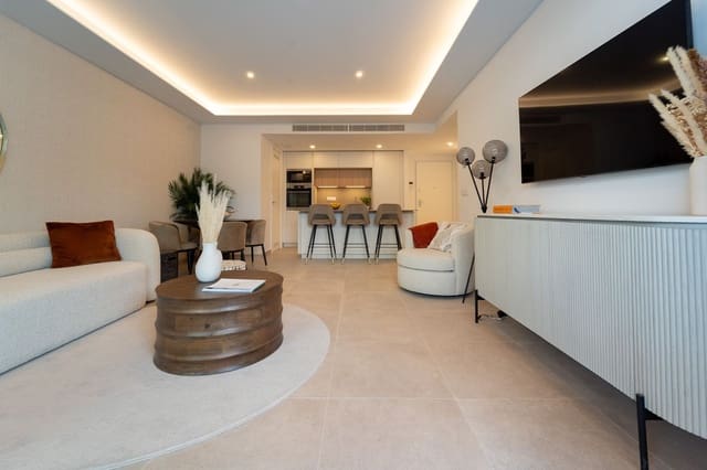 2 soveværelse Lejlighed til salg i Fuengirola med swimmingpool garage - € 699.500 (Ref: 9936093)