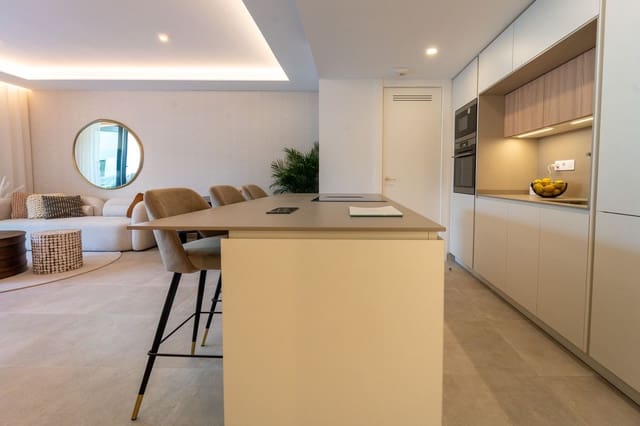 2 soveværelse Lejlighed til salg i Fuengirola med swimmingpool garage - € 699.500 (Ref: 9936093)