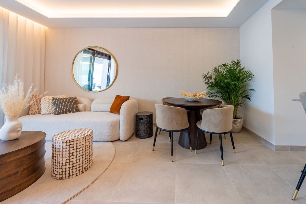 2 soveværelse Lejlighed til salg i Fuengirola med swimmingpool garage - € 699.500 (Ref: 9936093)
