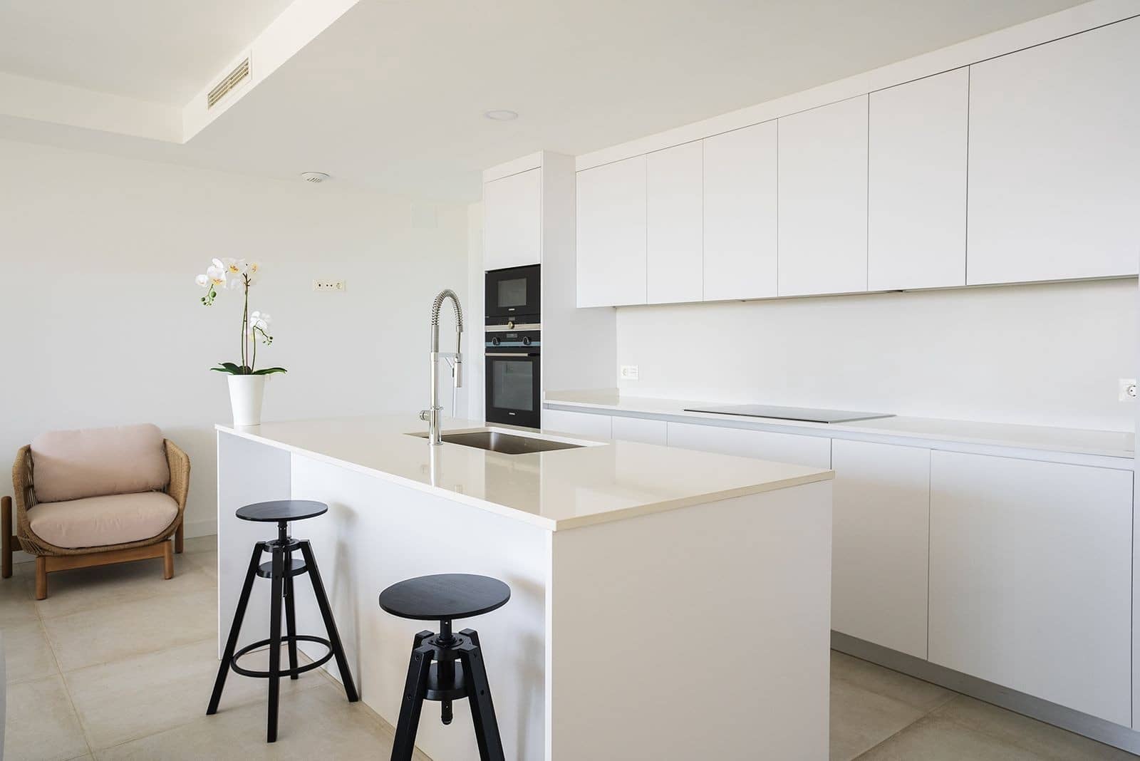 4 Zimmer Haus zu verkaufen in El Chaparral mit Pool Garage - 899.900 € (Ref: 9937875)
