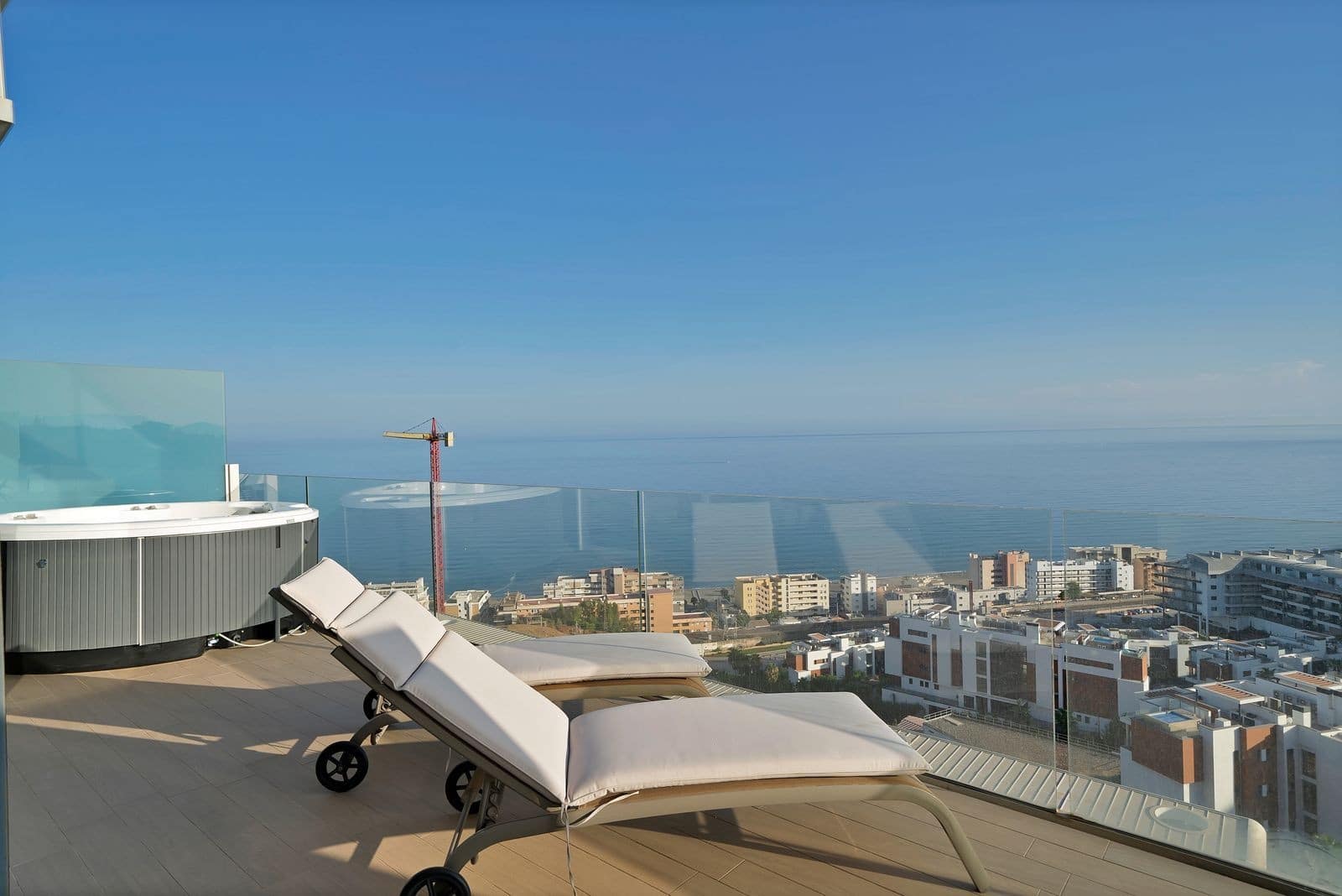 3 slaapkamer Penthouse te koop in Fuengirola met zwembad garage - € 1.149.900 (Ref: 9937876)