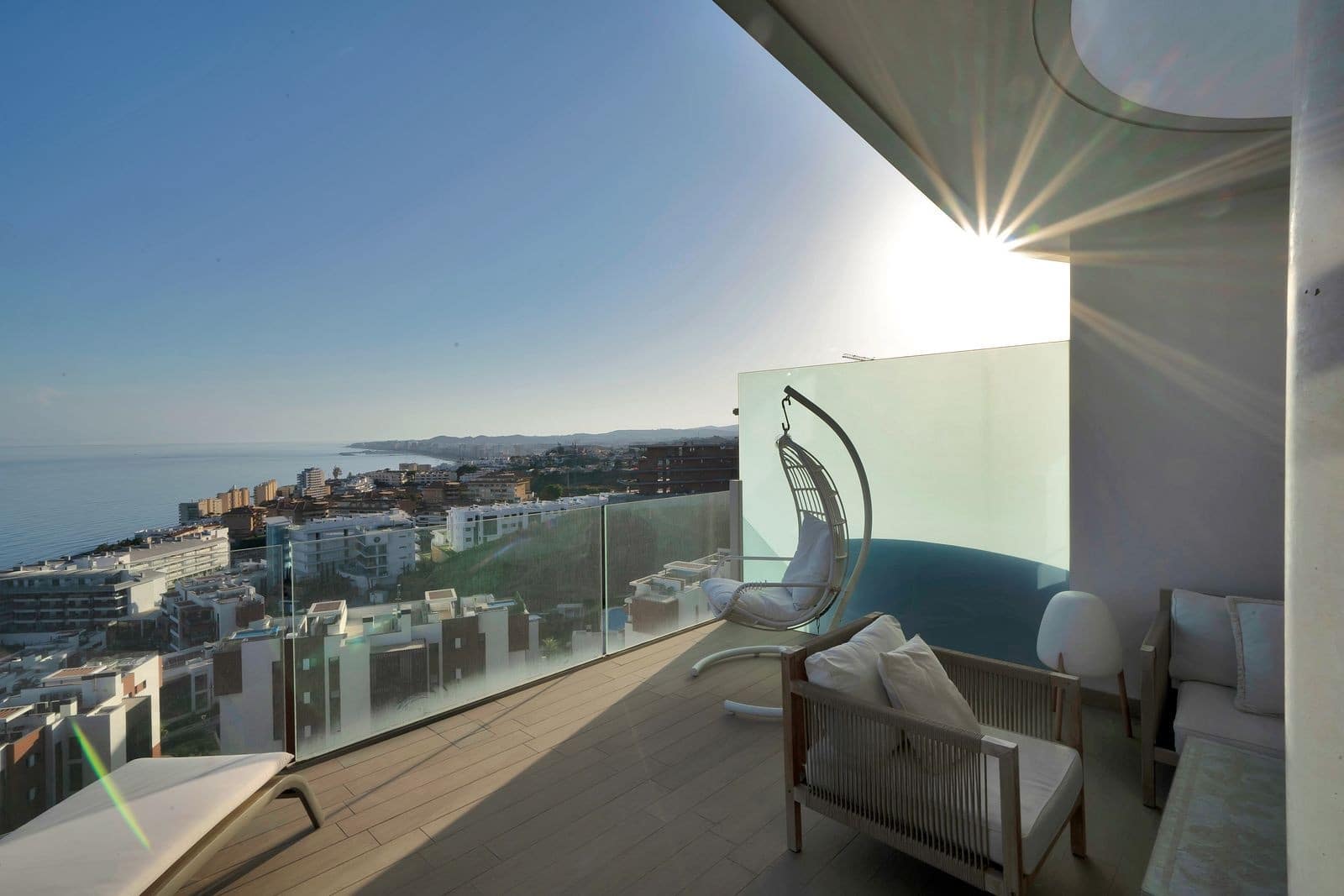 3 slaapkamer Penthouse te koop in Fuengirola met zwembad garage - € 1.149.900 (Ref: 9937876)