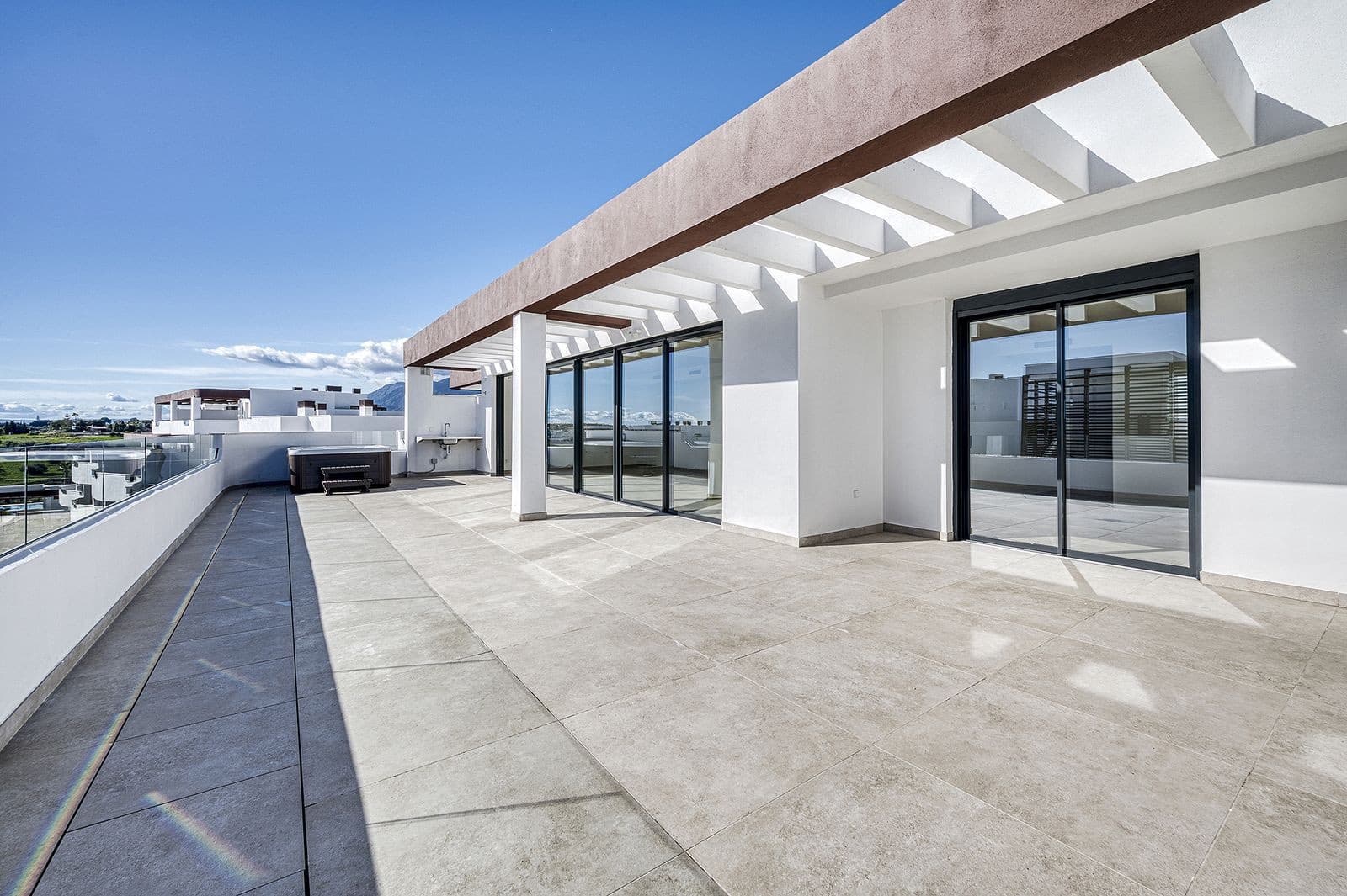 3 soveværelse Penthouse til salg i Cancelada med swimmingpool garage - € 890.000 (Ref: 9939669)