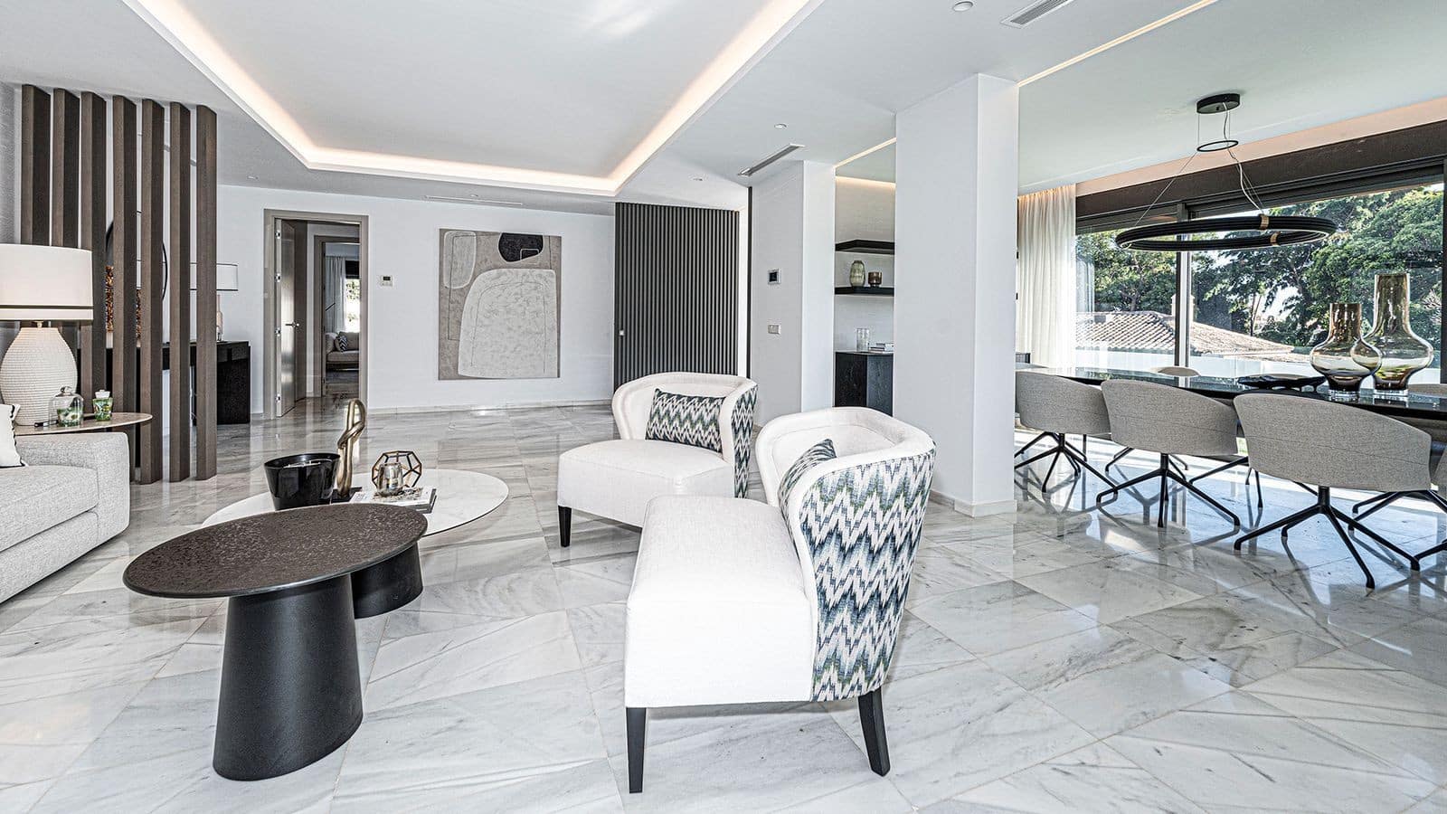 5 bedroom Villa for sale in Marbella with pool garage - € 4,500,000 (Ref: 9939671)