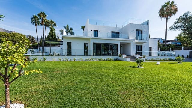5 bedroom Villa for sale in Marbella with pool garage - € 4,500,000 (Ref: 9939671)