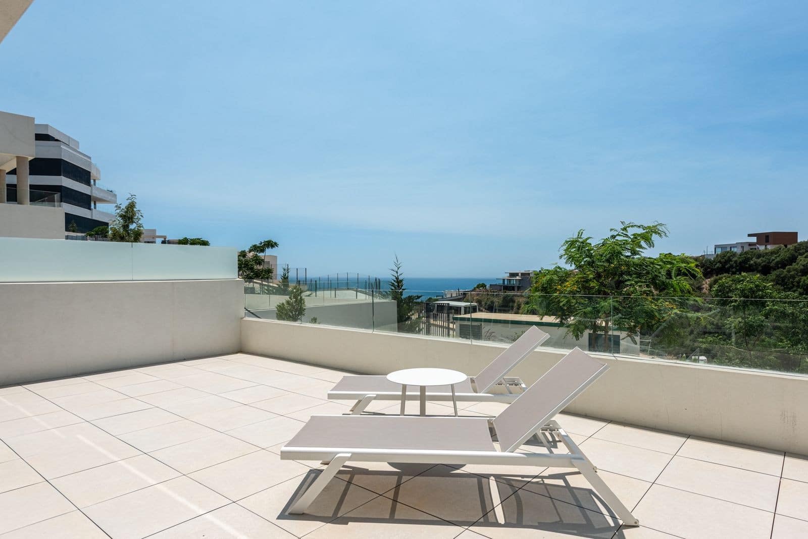 2 bedroom Apartment for sale in Marbella with pool garage - € 540,000 (Ref: 9939672)