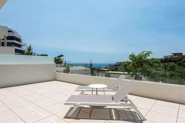 Apartamento de 2 habitaciones en Marbella en venta con piscina garaje - 540.000 € (Ref: 9939672)