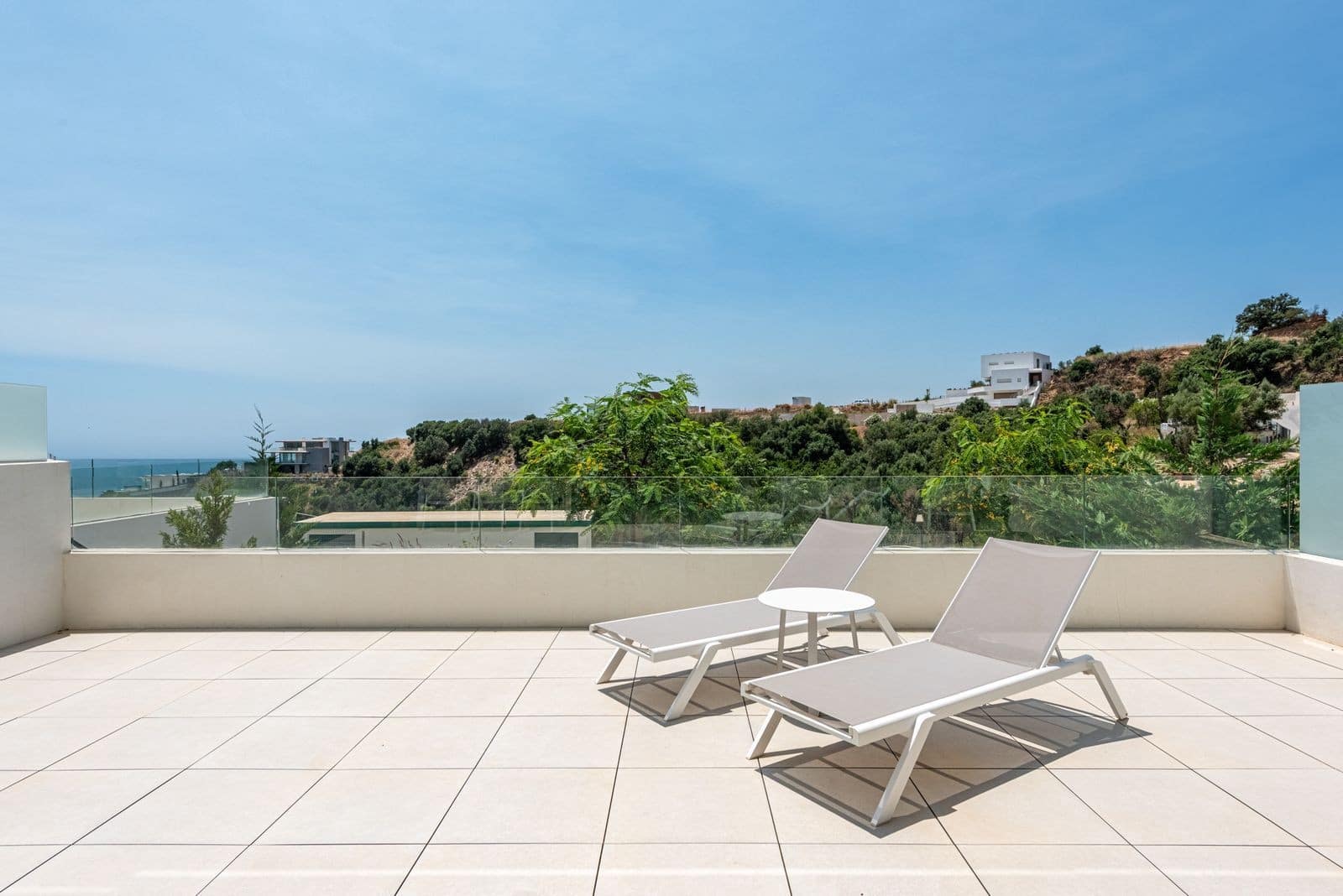 2 bedroom Apartment for sale in Marbella with pool garage - € 540,000 (Ref: 9939672)