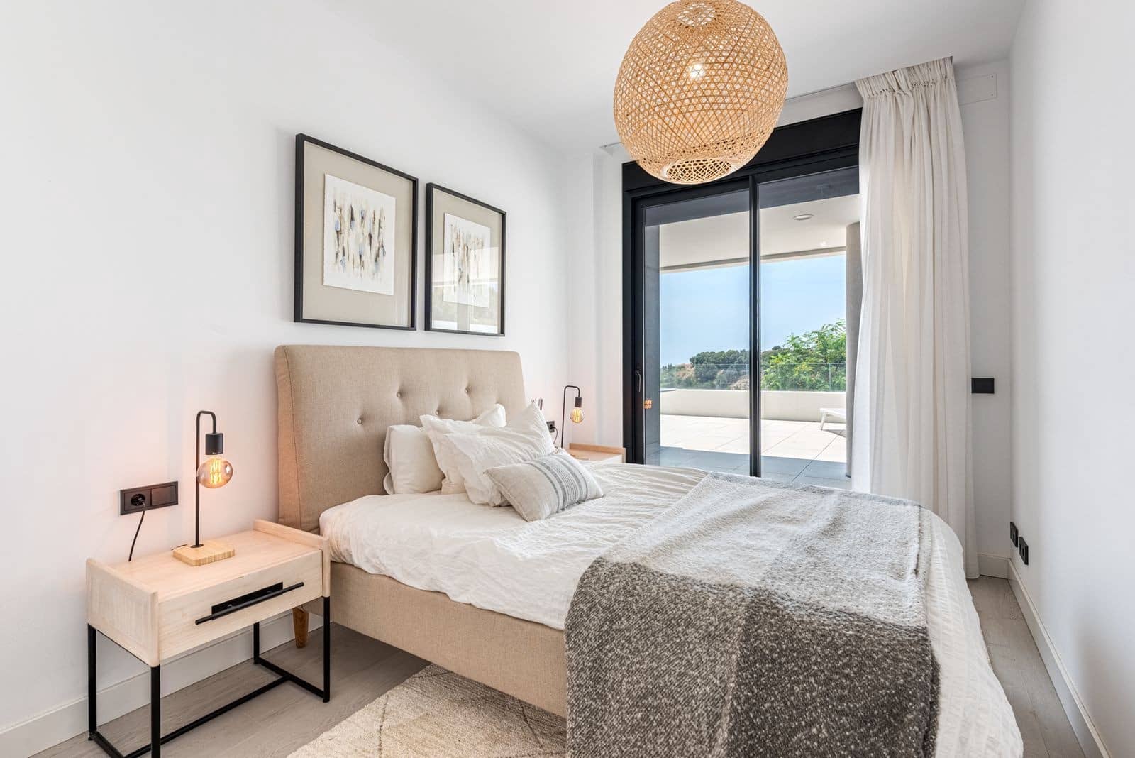 2 bedroom Apartment for sale in Marbella with pool garage - € 540,000 (Ref: 9939672)