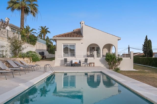 4 slaapkamer Villa te koop in Marbella met zwembad garage - € 1.550.000 (Ref: 9939674)