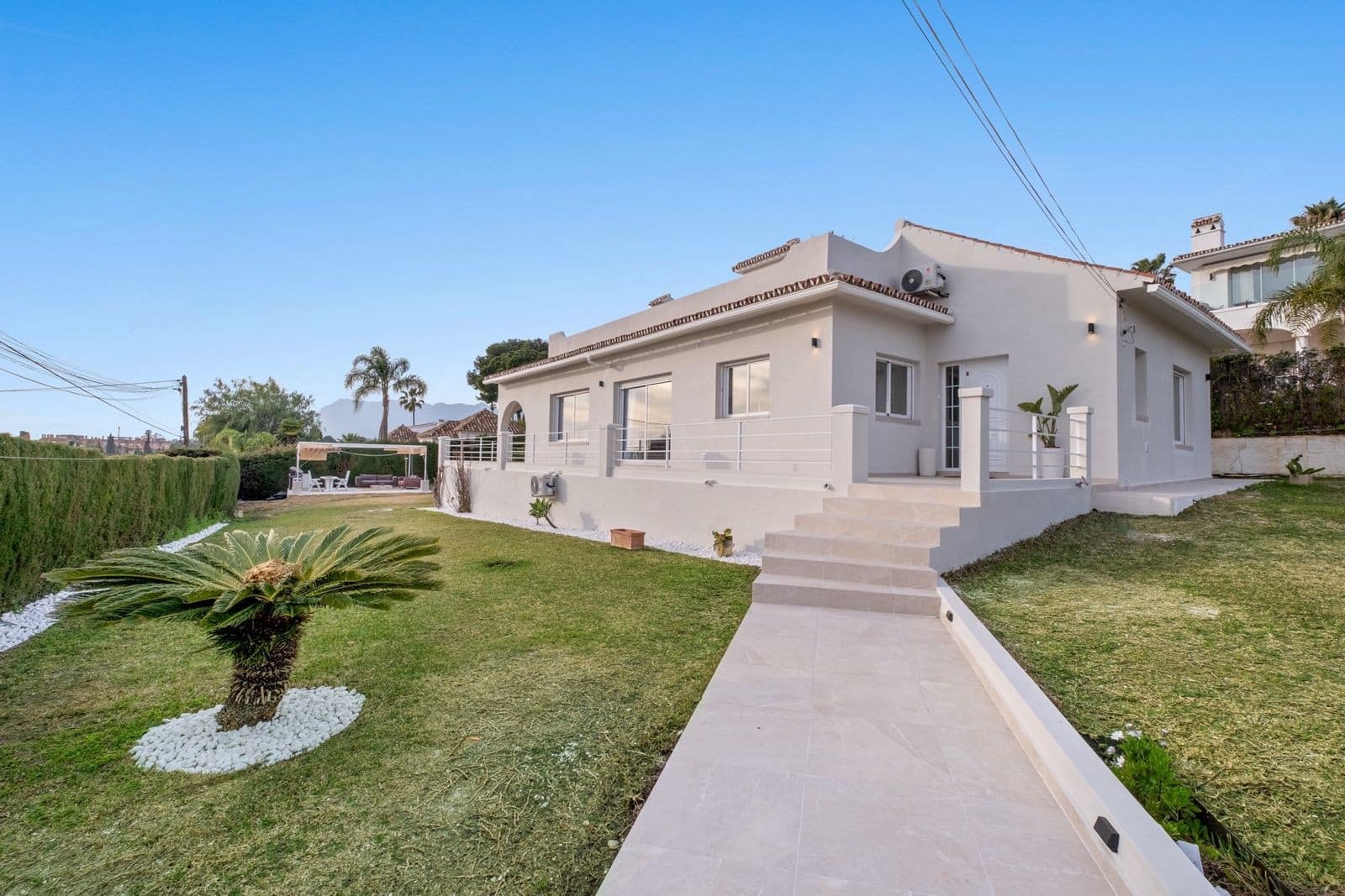 4 quarto Moradia para venda em Marbella com piscina garagem - 1 550 000 € (Ref: 9939674)