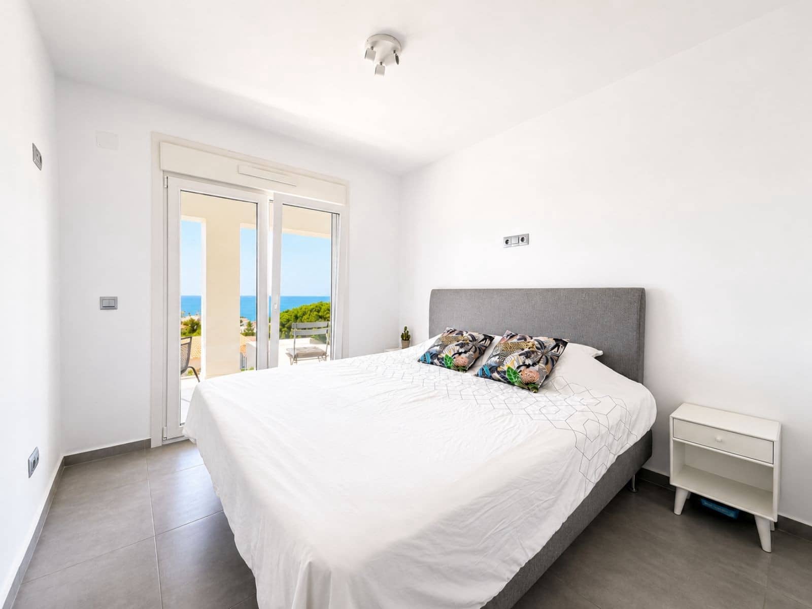 Chalet de 4 habitaciones en La Cala de Mijas en venta con piscina garaje - 2.095.000 € (Ref: 9939676)