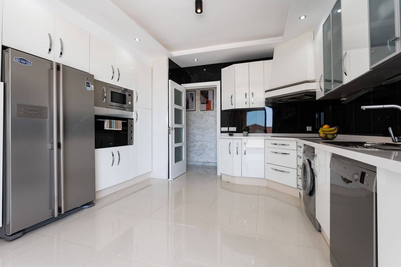 4 Zimmer Villa zu verkaufen in Riviera del Sol mit Pool Garage - 1.350.000 € (Ref: 9939680)